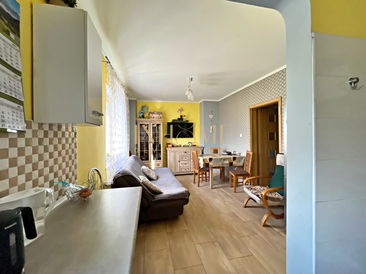 Dom z przestronną działką! - Gallery Image 8