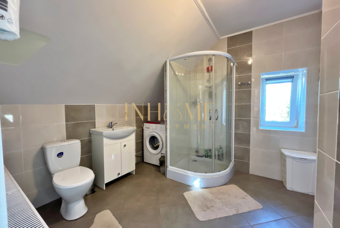 Dom z przestronną działką! - Gallery Image 16