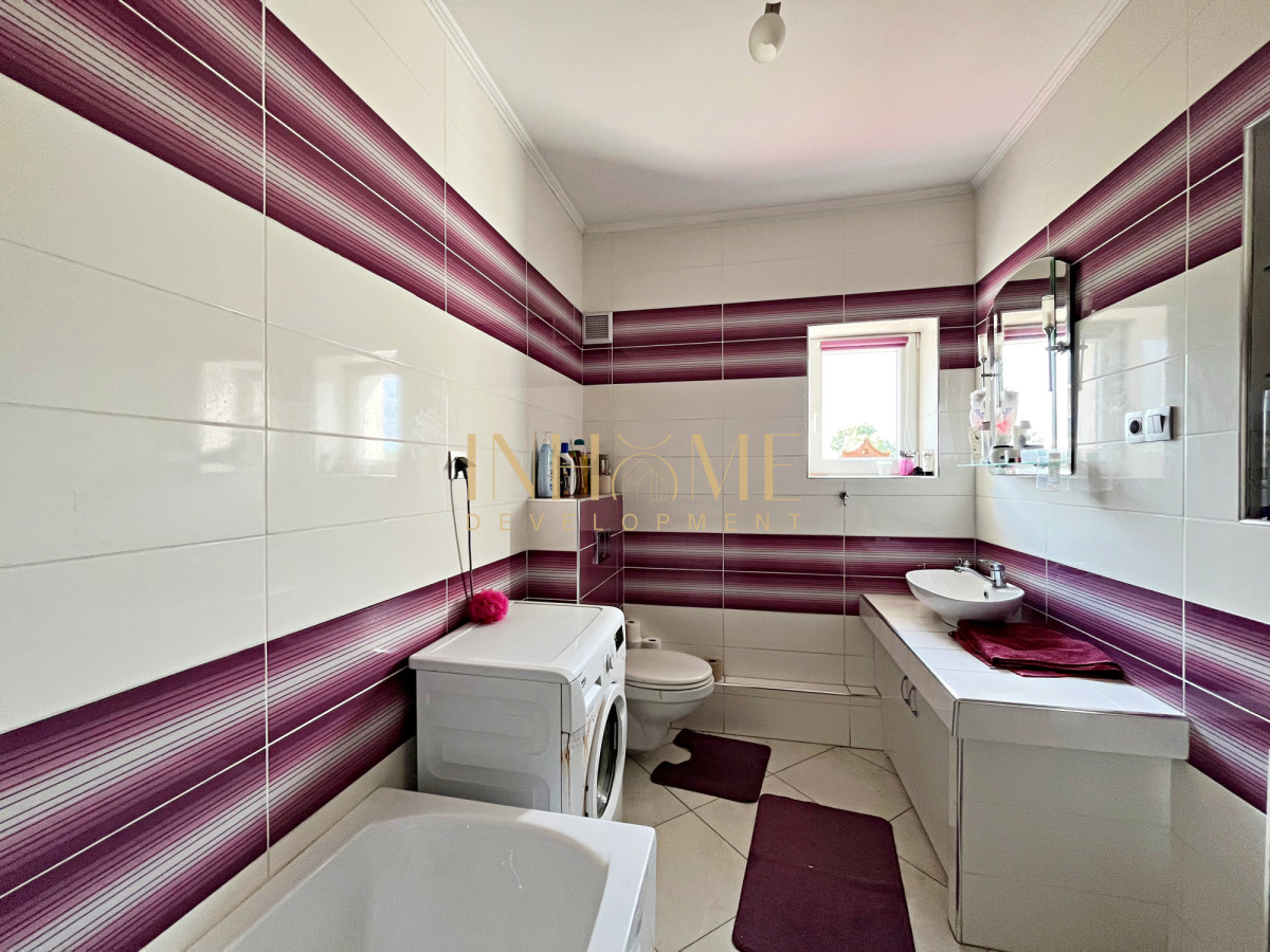 Dom z przestronną działką! - Gallery Image 11