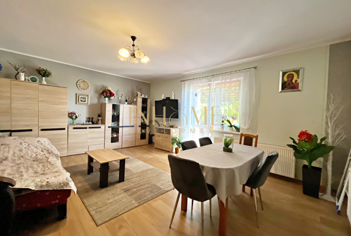 Dom z przestronną działką! - Gallery Image 9