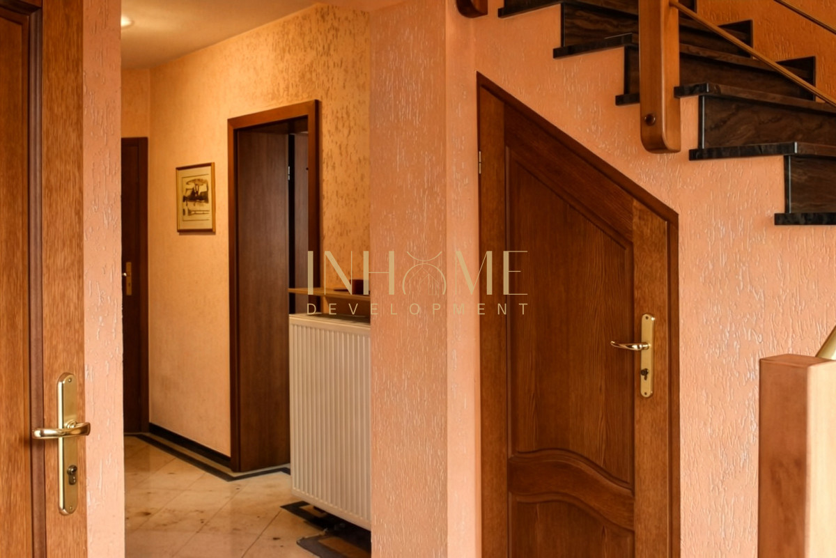 Dom | 2 mieszkania | Stajnia | Garaż - Gallery Image 13