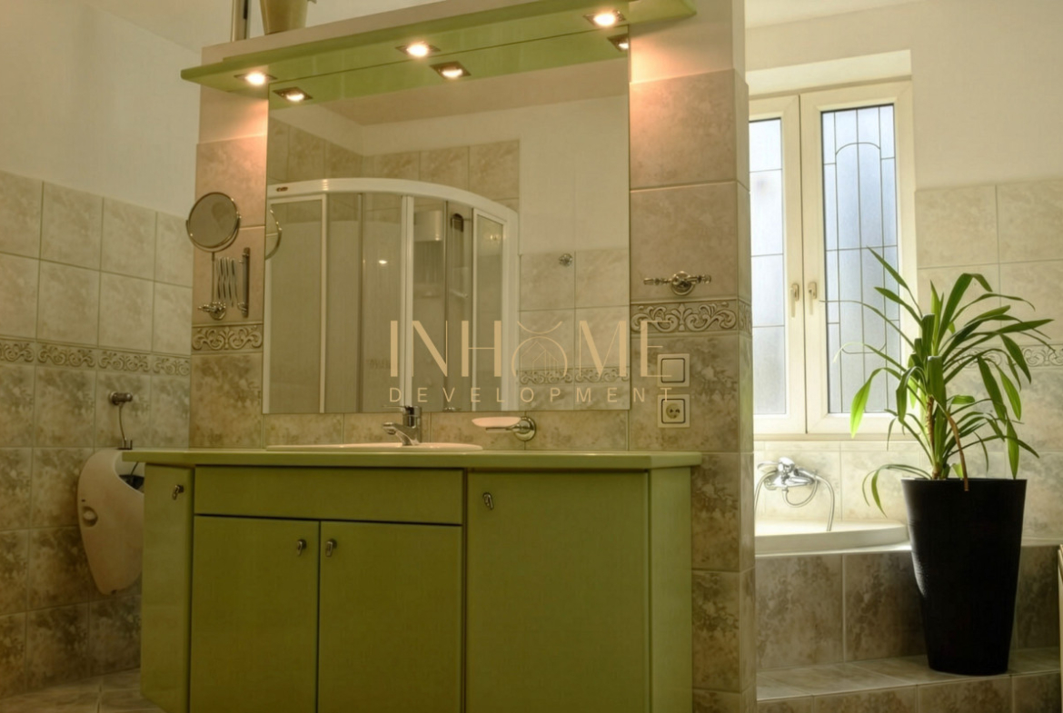 Dom | 2 mieszkania | Stajnia | Garaż - Gallery Image 15