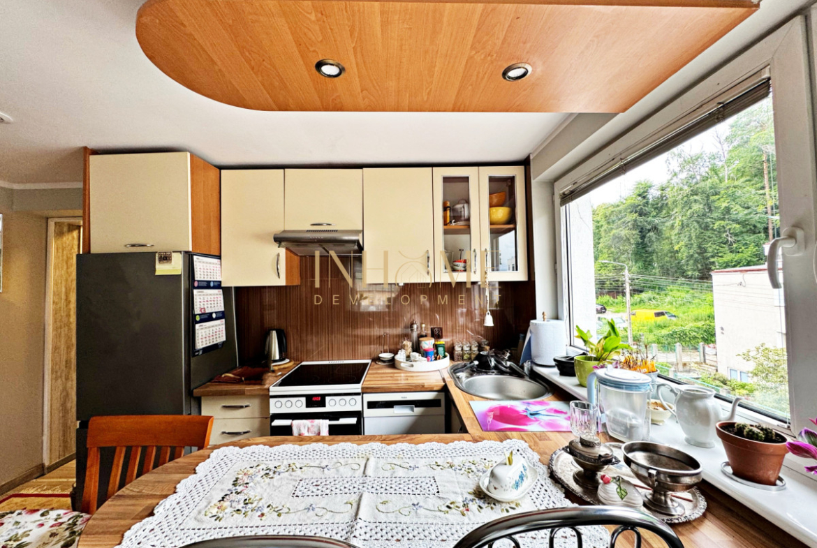 Property 12294170 - Gallery Image 3