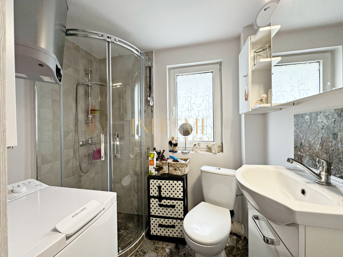 Property 12294170 - Gallery Image 5
