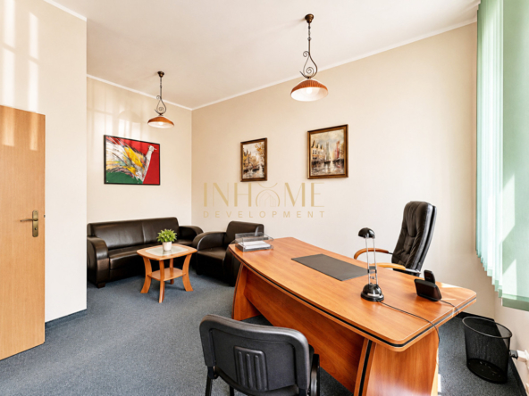 Biuro w centrum Kwidzyna | 3 gabinety | 77,4 m²